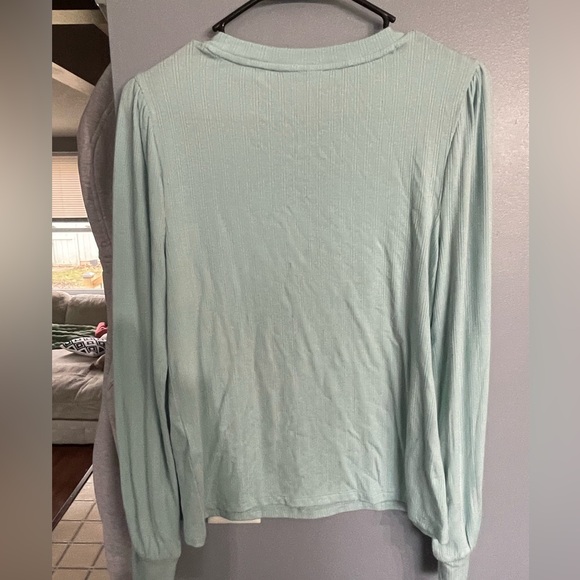 On 34th Women’s long sleeve - medium - NWT - Picture 4 of 4